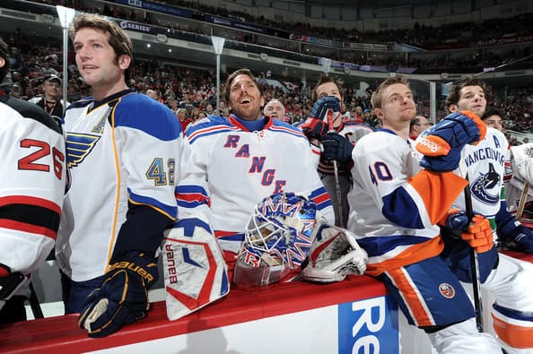 Do all the players really stand together? (Photo: Harry How / Getty Images)
