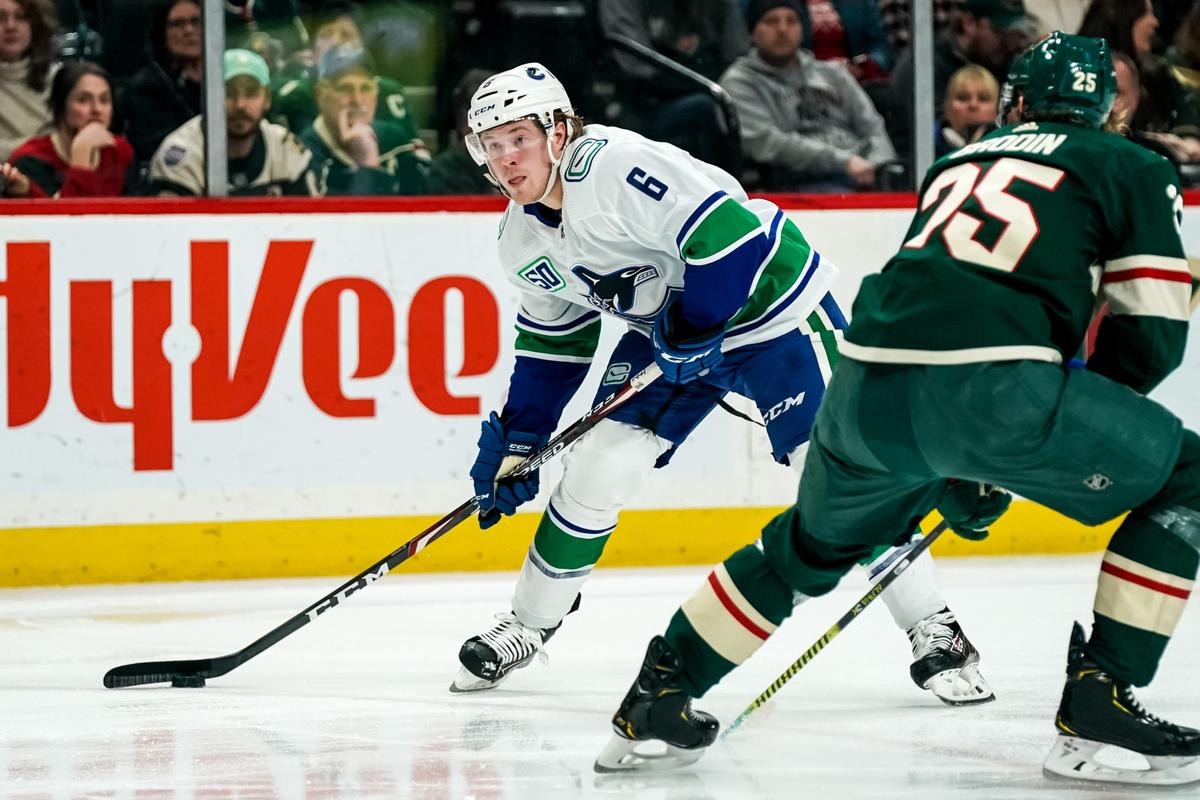 Tyler Motte's $800K deal in Tampa another case of NHL teams undervaluing  bottom six wingers - CanucksArmy