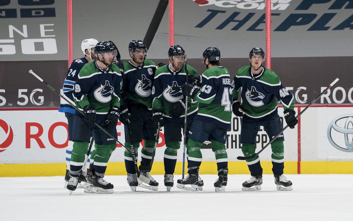 Canucks to unveil Reverse Retro uniforms in February at home vs. Jets