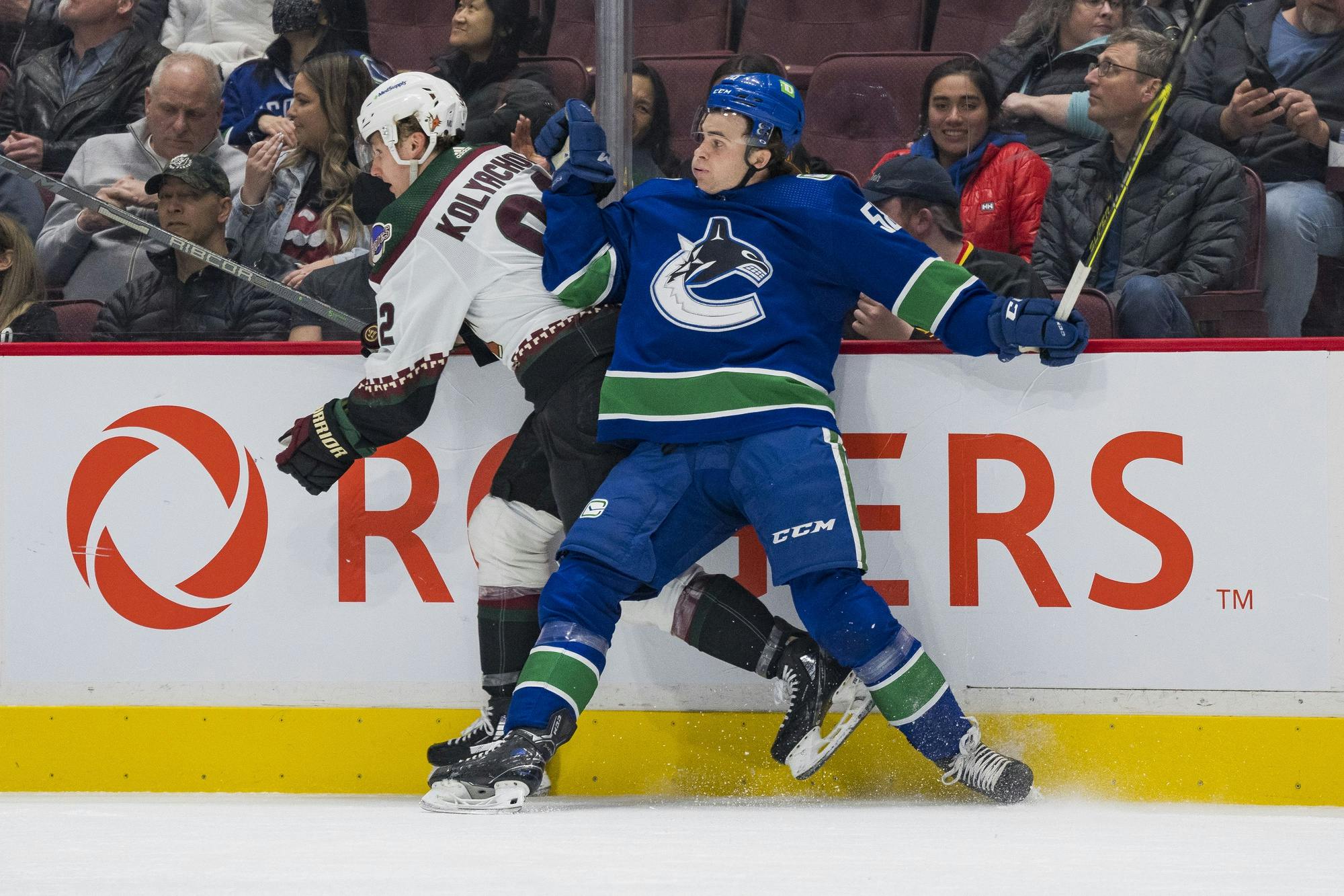 Vancouver Canucks call up forward Phil Di Giuseppe from Abbotsford