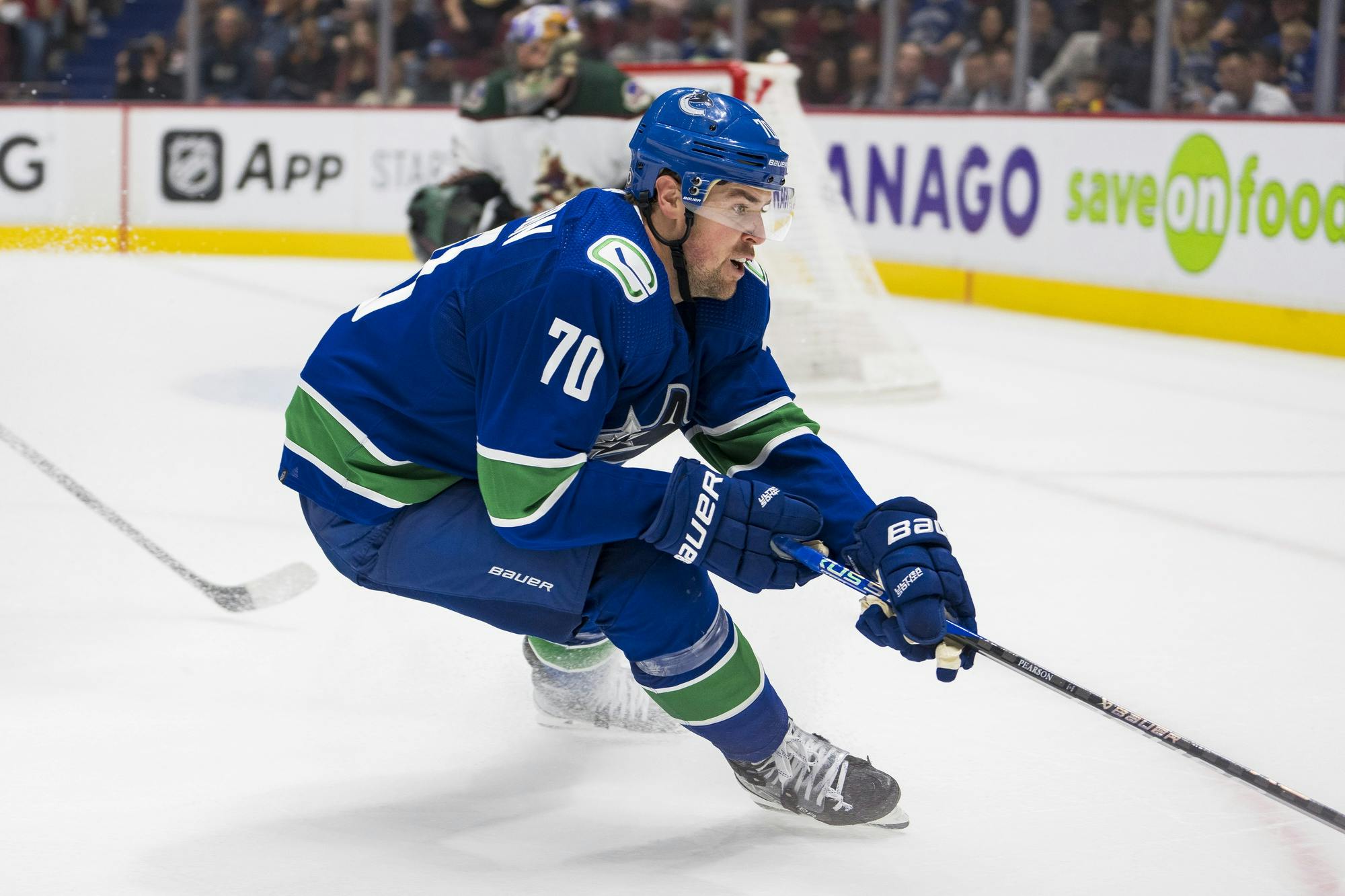Vancouver Canucks trade Tanner Pearson and a 3rd round pick to the