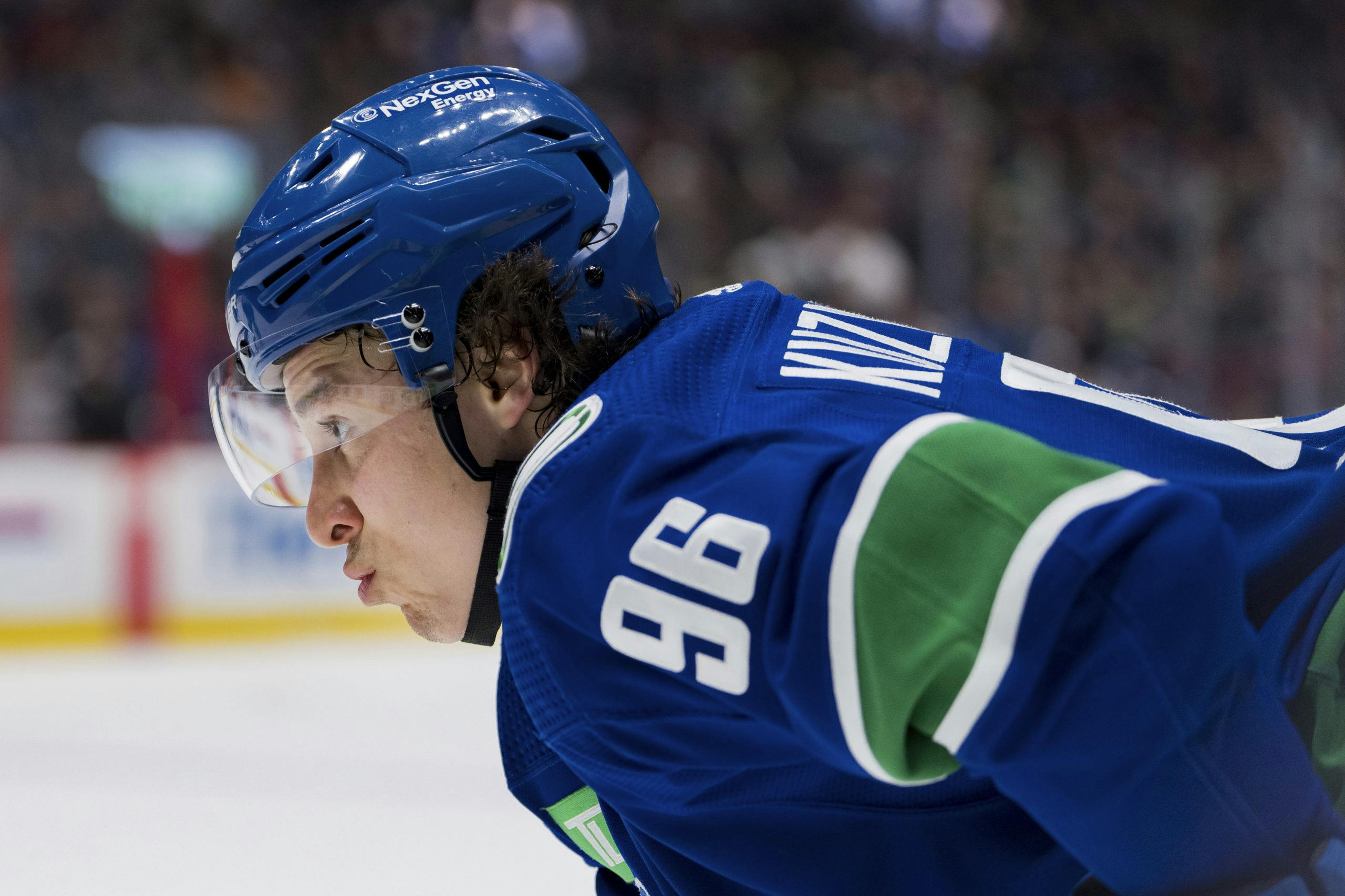 Who is Andrei Kuzmenko, the Russian UFA with interest from NHL teams? -  Vancouver Is Awesome