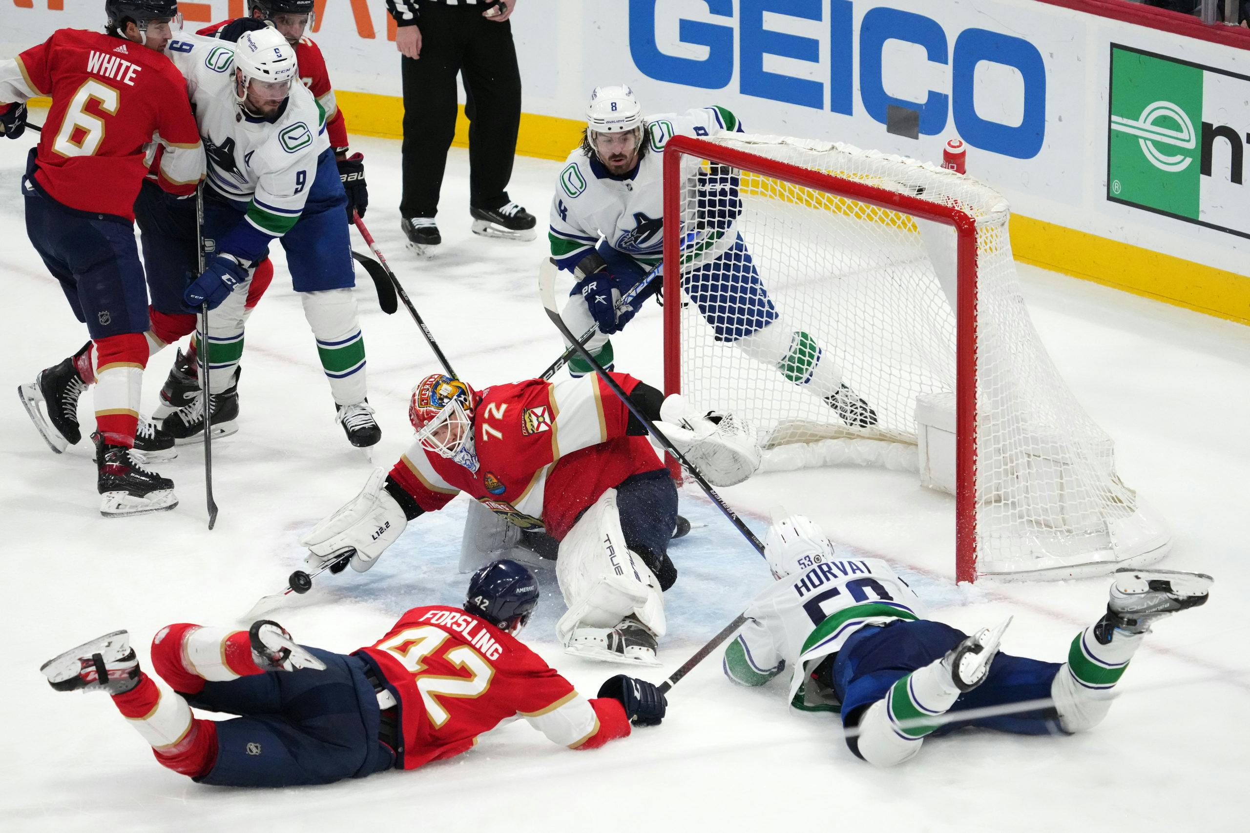 Vancouver Canucks lose 7th straight game