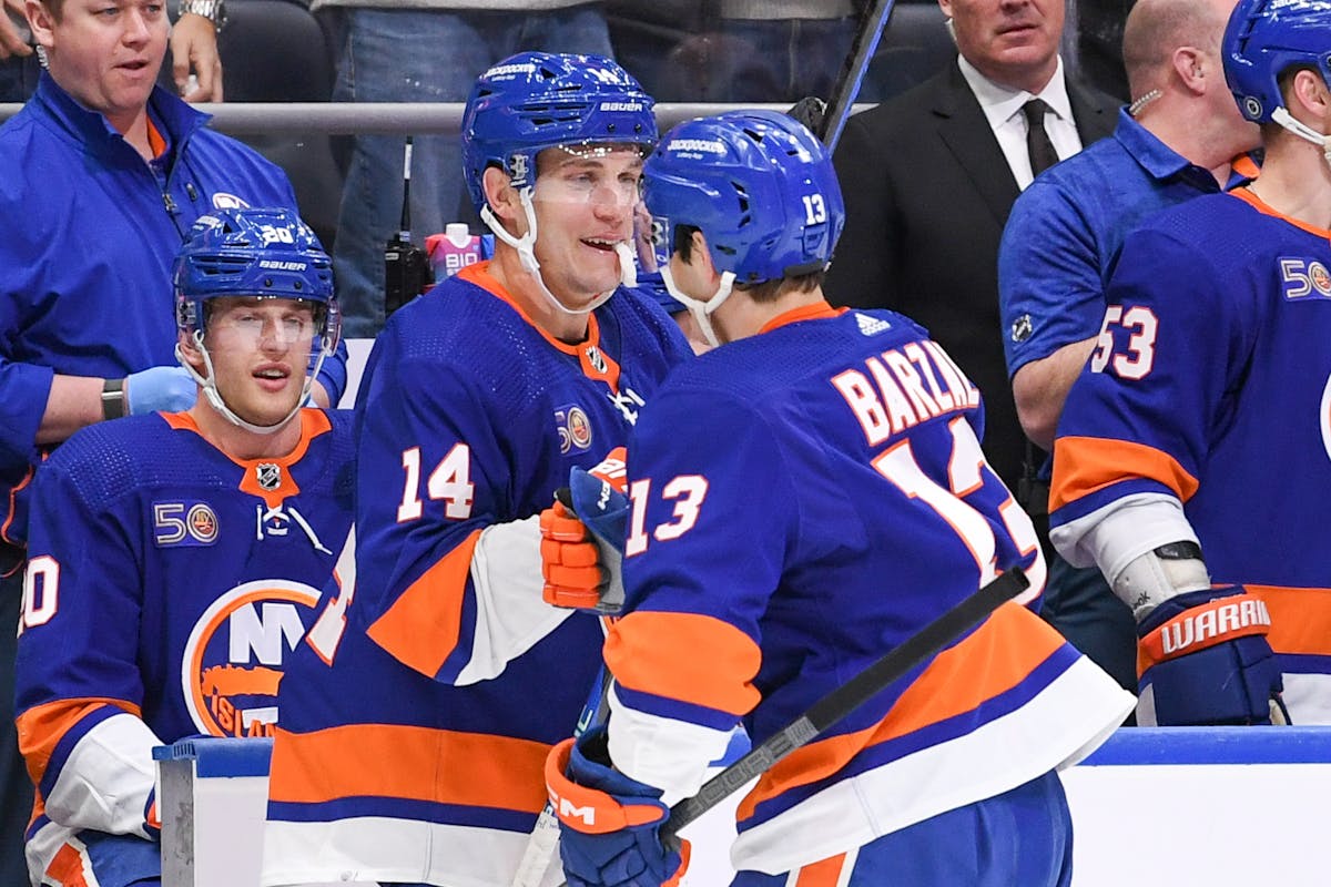 Islanders’ playoff chances take big hit with loss of Mat Barzal What