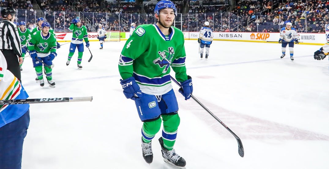 This has been a perfect opportunity for me': A one-on-one with Canucks  prospect Jett Woo after his first month of pro hockey - CanucksArmy