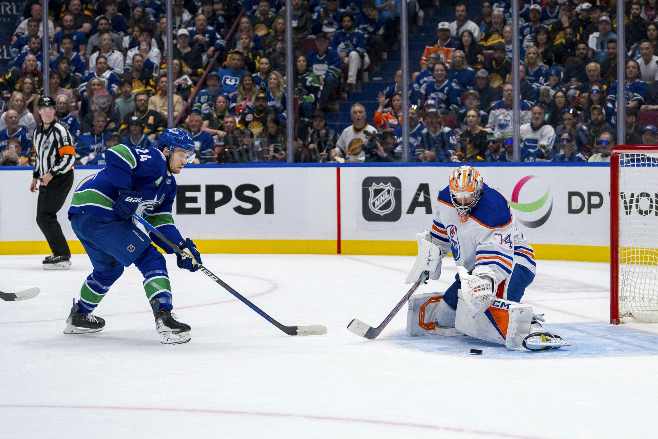 NHL betting preview for Game 3 of the Vancouver Canucks and Edmonton Oilers second round series