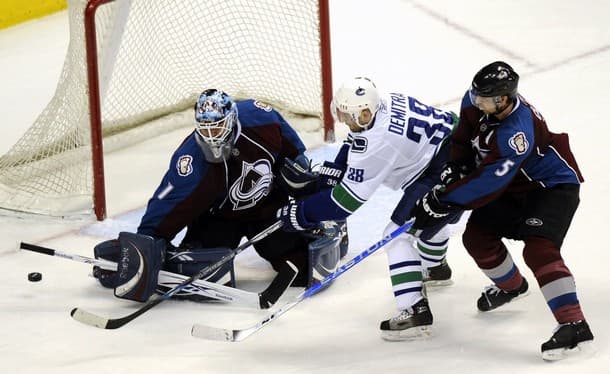Canucks vs. Avs