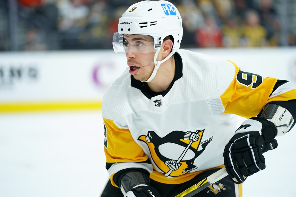 Canucks interested in UFAs Evan Rodrigues and Calvin de Haan: report ...