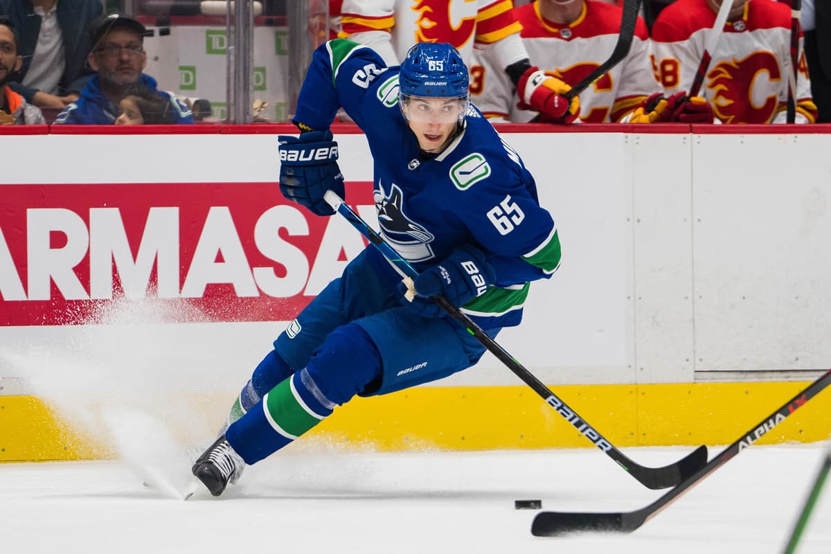 Report Ilya Mikheyev Still 3 4 Weeks From Being 100 Percent Healthy report-ilya-mikheyev-still-3-4-weeks-from-being-100-percent-healthy